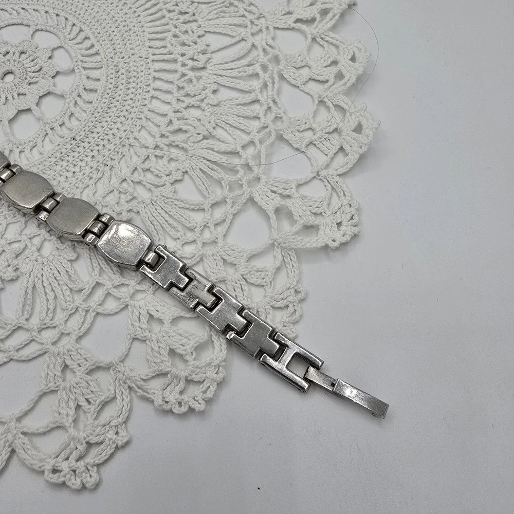 Blue Cats Eye Tennis Bracelet Silver tone Link 7.25